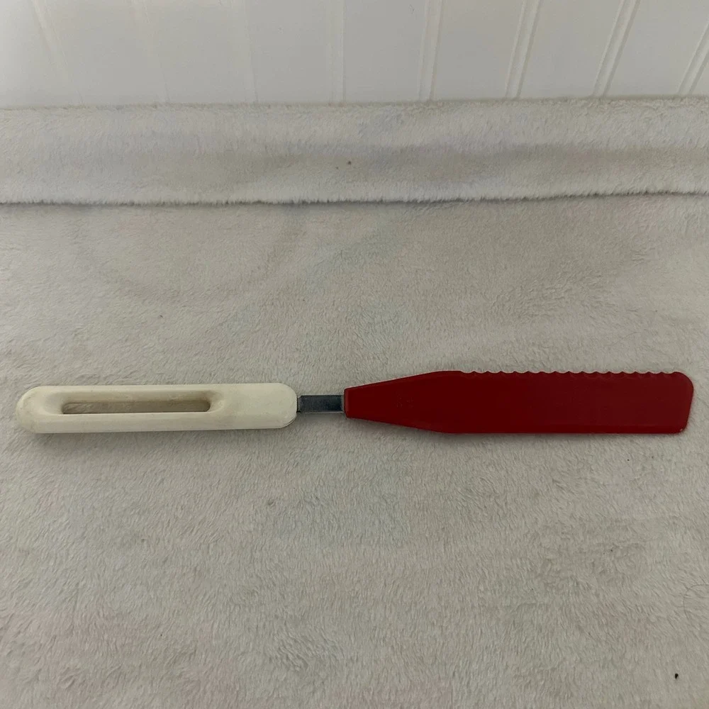 Bonny‎ Serrated Icing Knife Crate & Barrel Spatula Set Red White Vntg Excellent